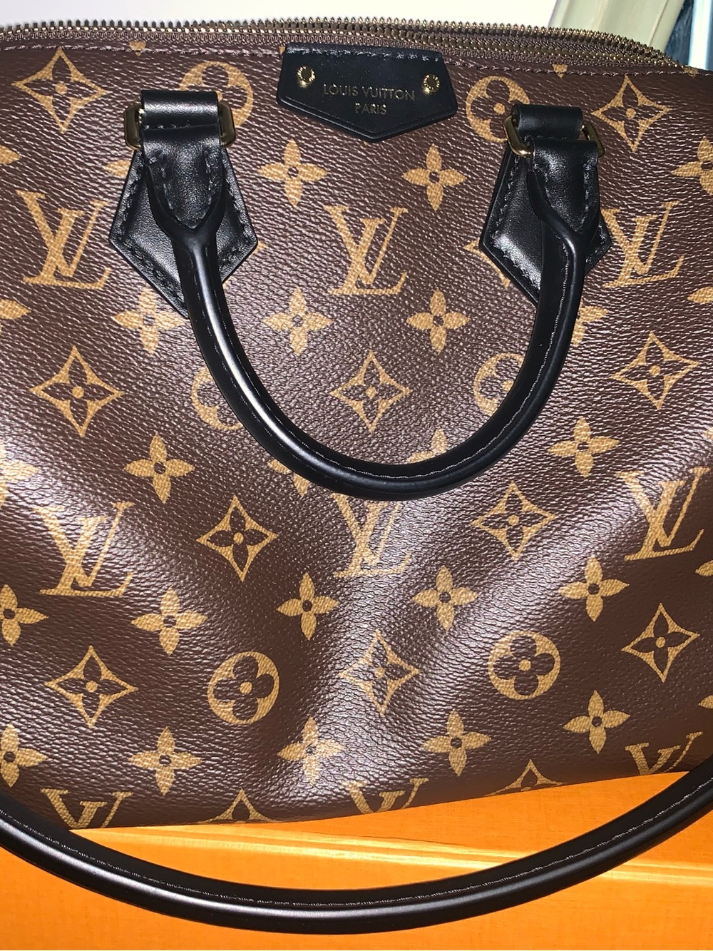 Louis Vuitton Black Interior Logo Patch Handbag - Picture 5 of 8